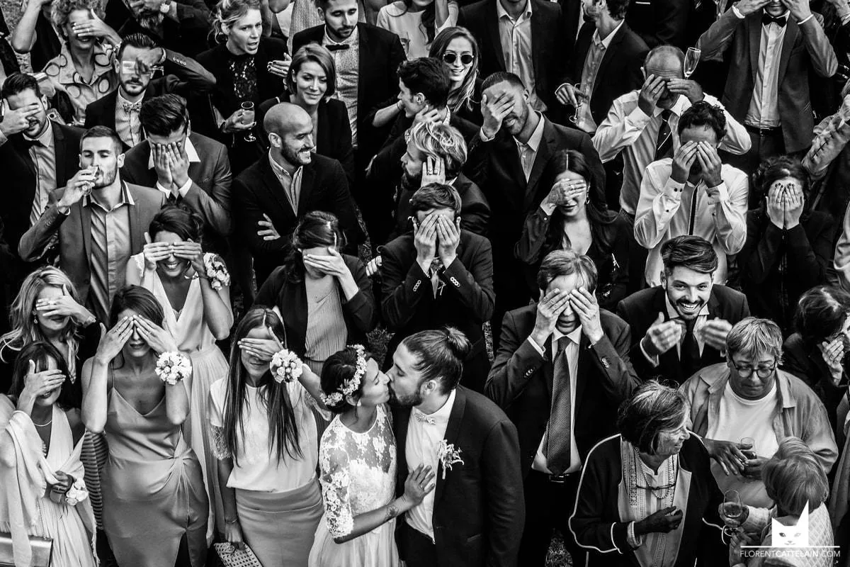 Invités émus pendant la cérémonie